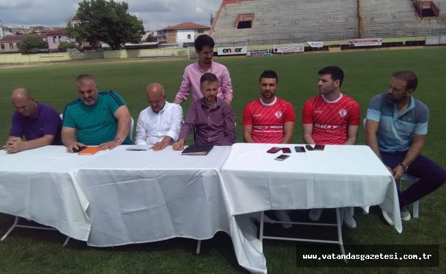 EDİRNESPOR İKİ FUTBOLCUYU TRANSFER ETTİ