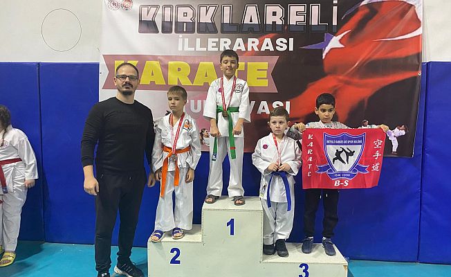 “KUTLU KARATE’DEN 9 MADALYA DAHA”