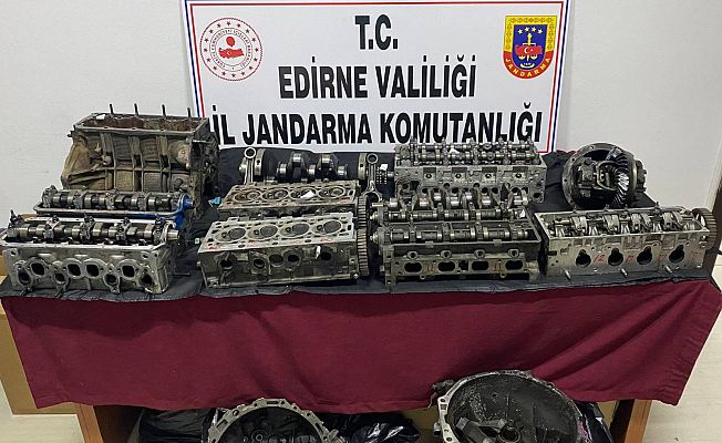 GÜMRÜK KAÇAĞI ARAÇ YEDEK PARÇALARINA EL KONULDU