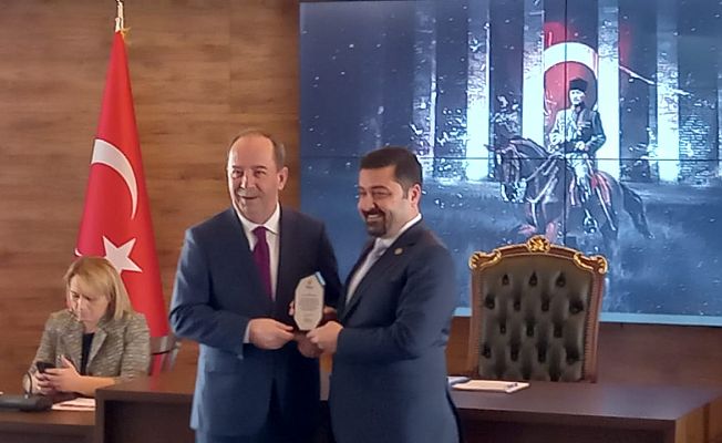 MİLLETVEKİLİ YAZGAN’A PLAKET