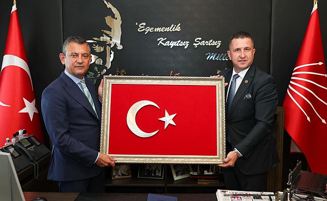 GELDİ, CHP GENEL BAŞKANI ÖZER'LE GÖRÜŞTÜ