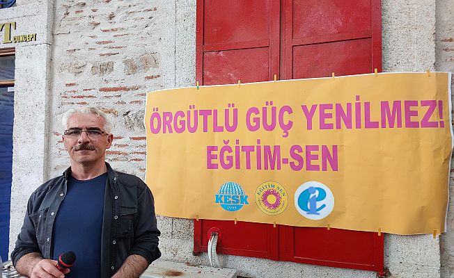 EĞİTİM-SEN'DEN DÜNYA ÖĞRETMENLER GÜNÜ KUTLAMASI