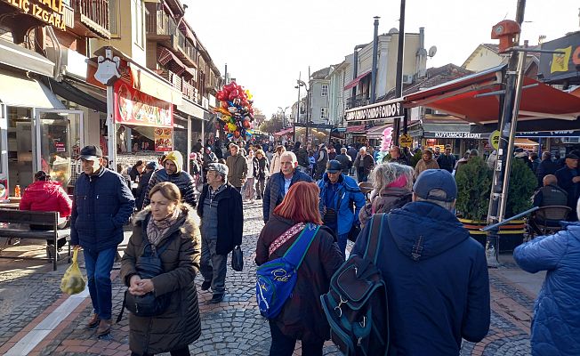 ALIŞVERİŞ TURİZMİ CANLANIYOR