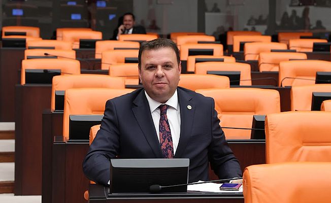 ÜN, “AÇIKLANAN ASGARİ ÜCRET AÇLIKTAN ÖLÜN DEMEK”