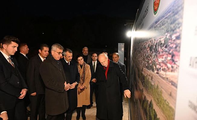 SAĞLIK BAKANI MEMİŞOĞLU’NDAN BAYEZİD KÜLLİYESİ’NE ZİYARET