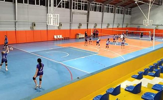 İPSALA’DA SPOR SALONU YENİLENDİ